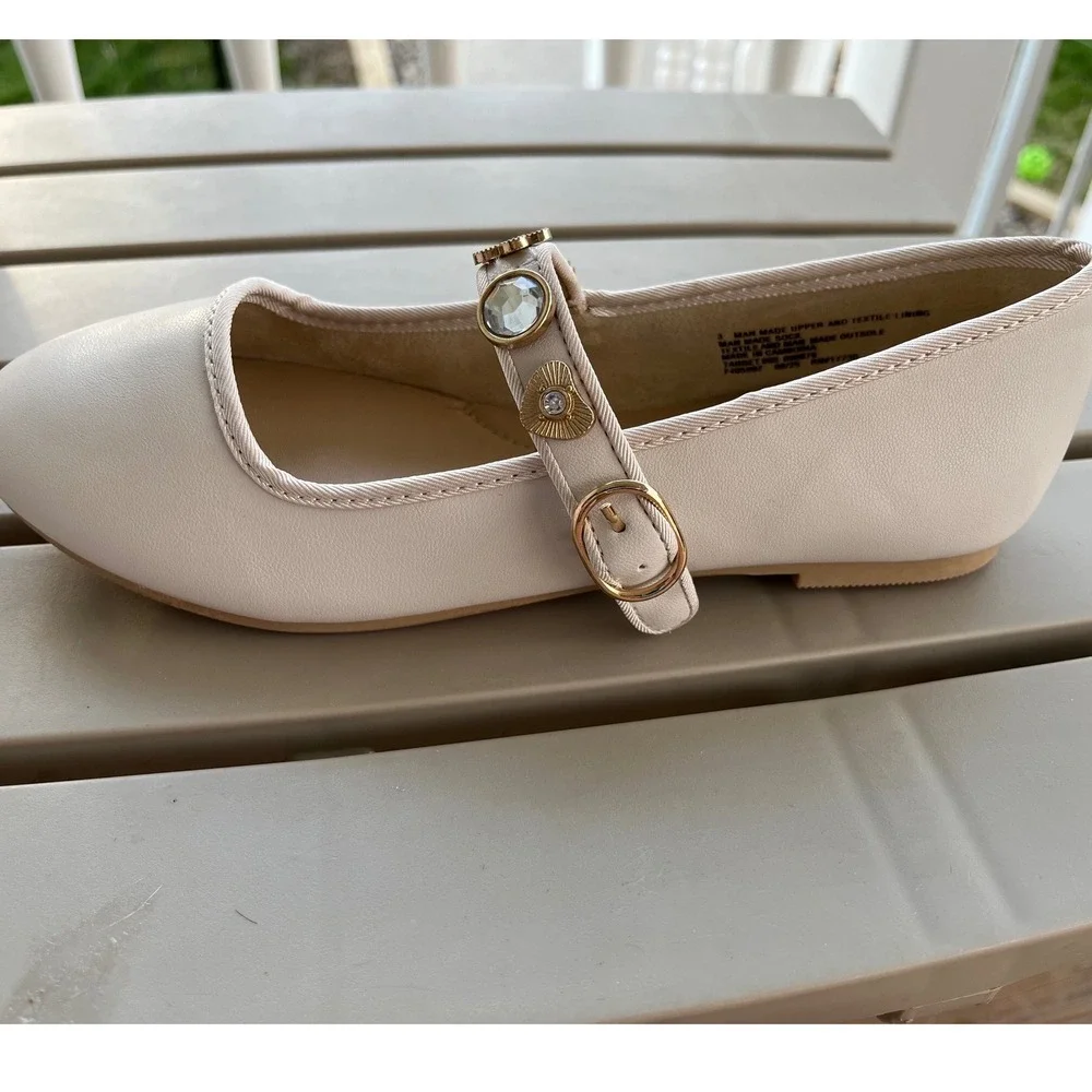 Cat &‎ Jack Marla Ivory Mary Jane Flats Embellished Strap Kids Size 3 NEW